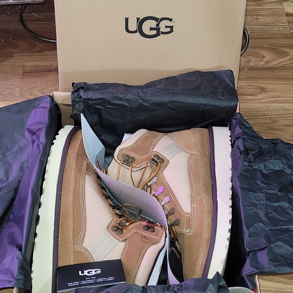 SIZE 11 Ugg Highland Hiker Boots New with TAG NIB [BROWN] GENUINE - Picture 7 of 13